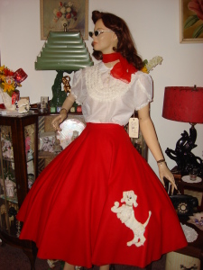 what to wear to a company christmas party qNeU